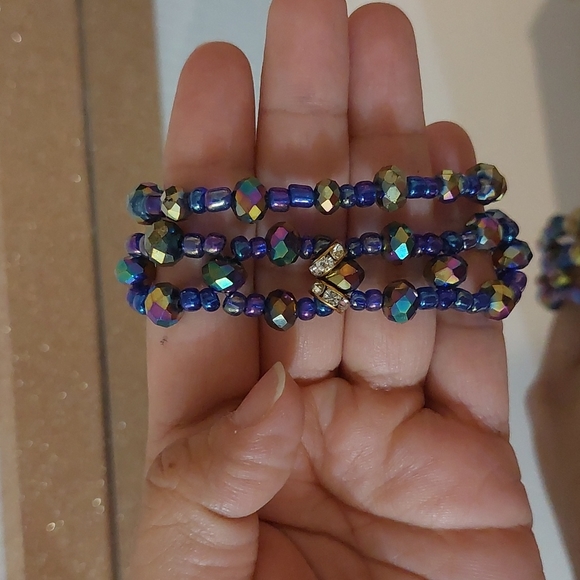 Handmade Elastic Blue Iridium Bracelet Set - Picture 6 of 7